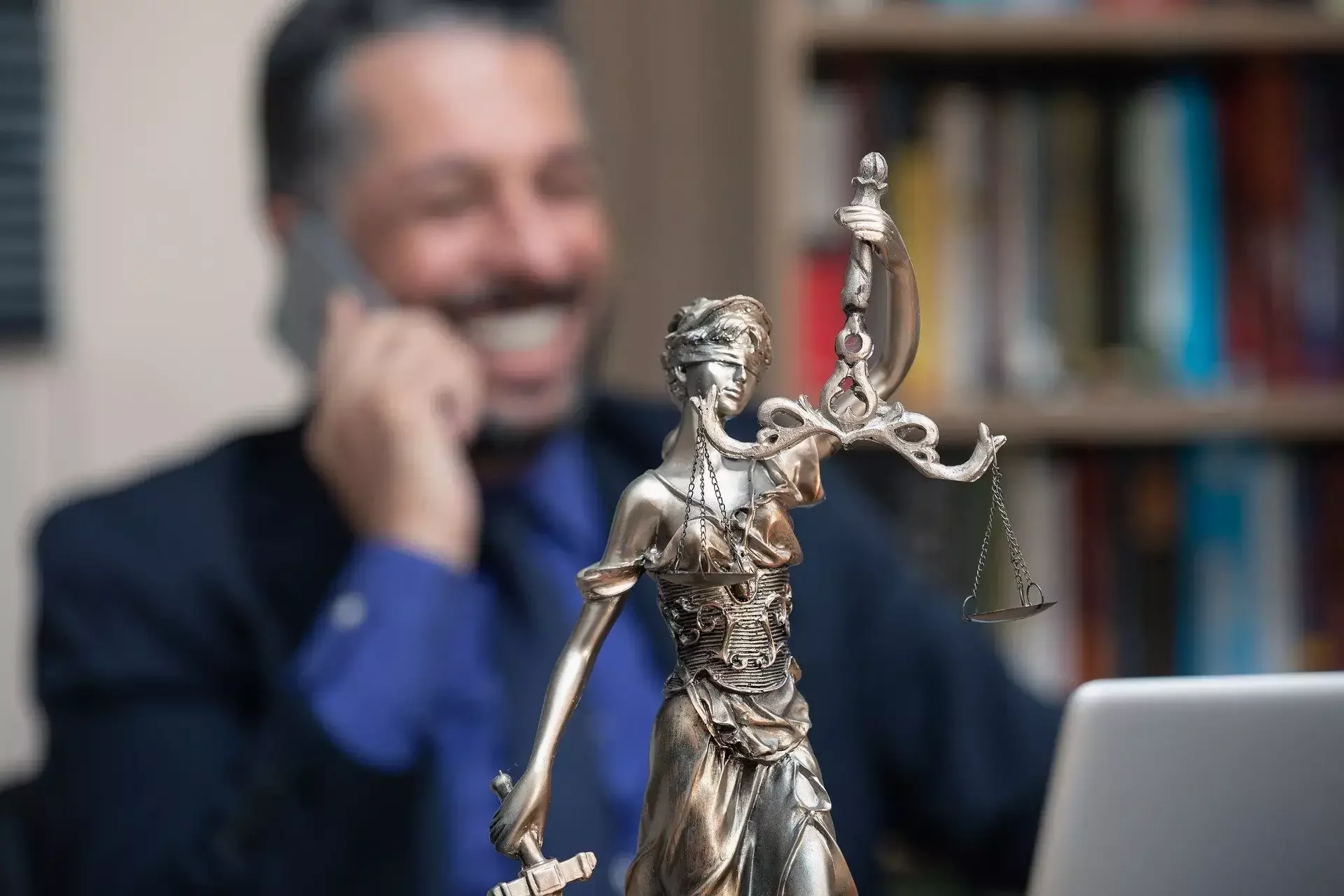Rechtschutz Justizia